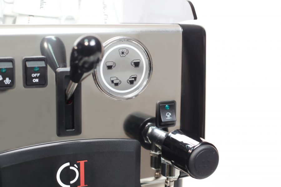 Horeca koffiemachine closeup bedieningspaneel